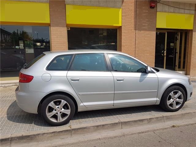 Left hand drive AUDI A3 Sportback 1.6TDI Attraction Spanish Reg