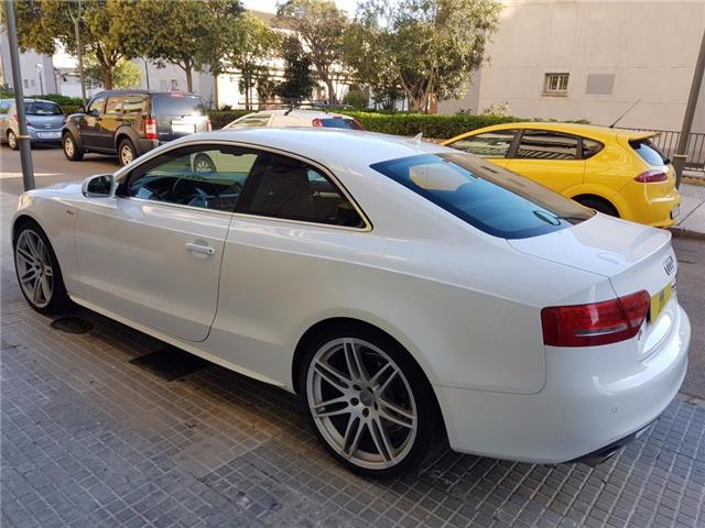 AUDI A5 (01/11/2010) - 