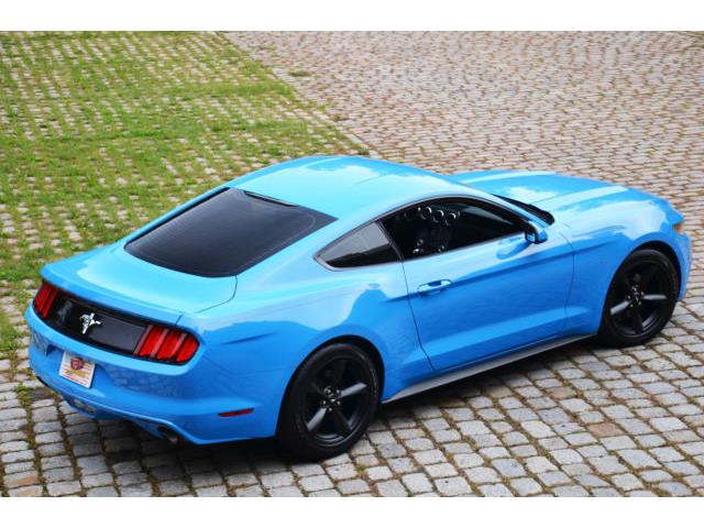 Left hand drive car FORD MUSTANG (01/01/2017) - 