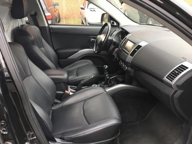 left hand drive PEUGEOT 4007 (01/09/2012) -  