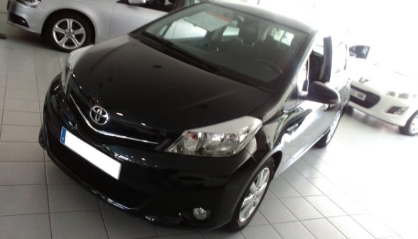 TOYOTA YARIS (01/01/2013) - 