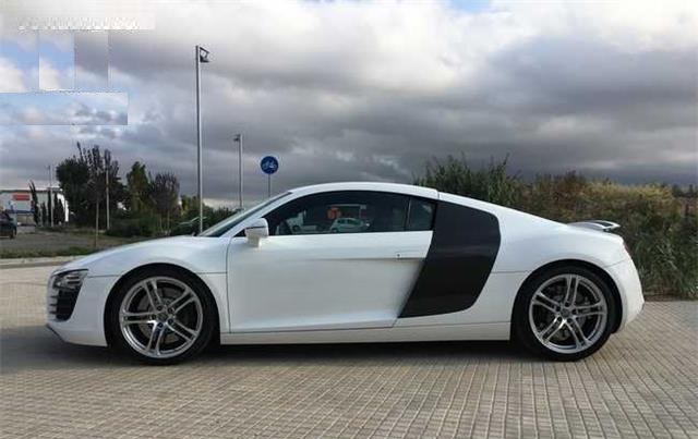 Left hand drive AUDI R8 4.2 FSI V8 quattro R tronic Spanish Reg