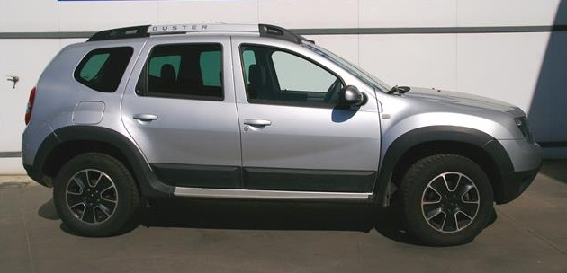 Left hand drive DACIA DUSTER Laureate dCi 110 4X2 EU6 SpanishReg