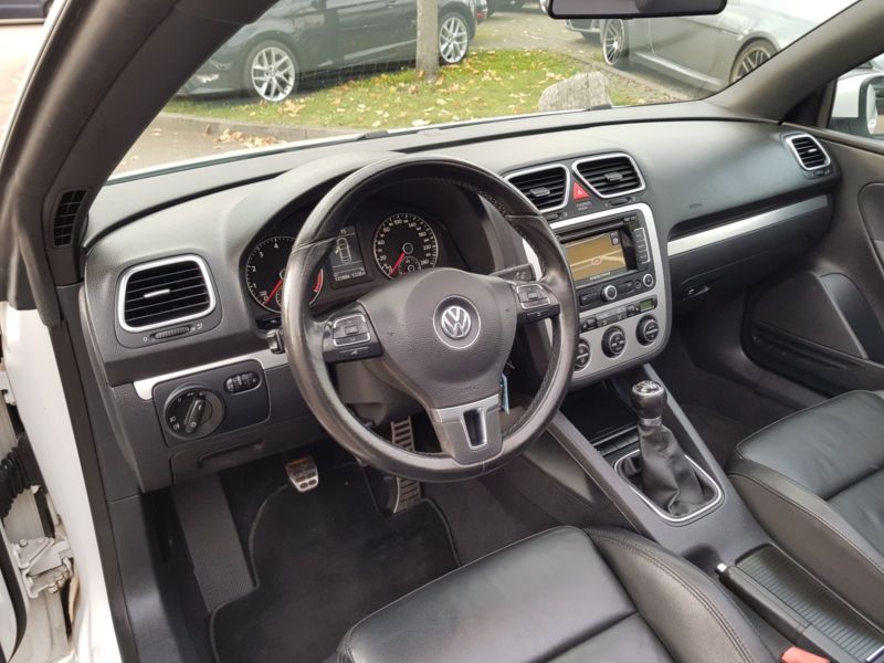 Left hand drive car VOLKSWAGEN EOS (01/10/2009) - 