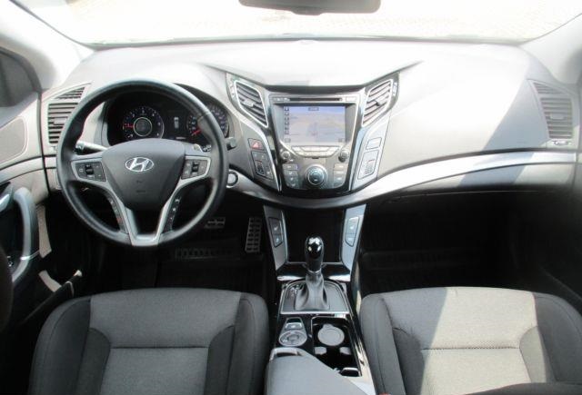 Left hand drive HYUNDAI i40 cw 1.7 CRDI DCT 