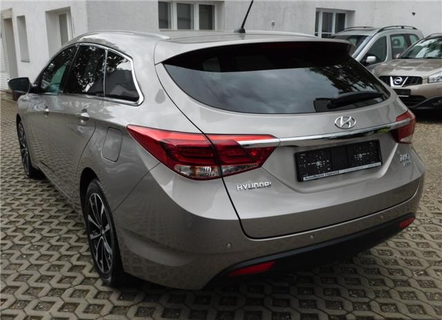 lhd HYUNDAI i40 (01/08/2016) - 