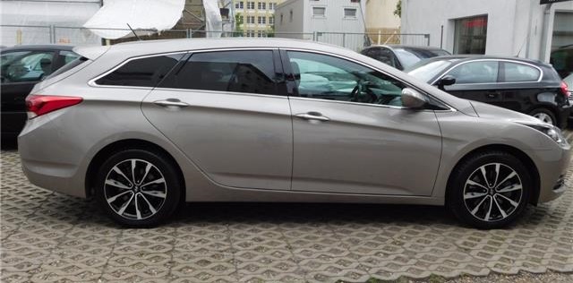 HYUNDAI i40 (01/08/2016) - 