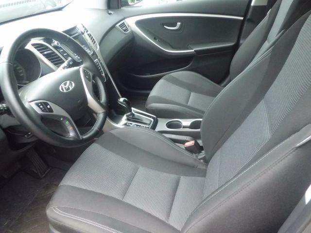 Left hand drive car HYUNDAI i30 (01/04/2016) - 