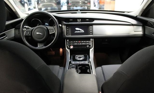 Left hand drive car JAGUAR XF (01/05/2017) - 