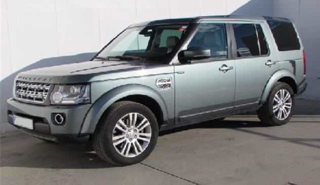 Left hand drive LANDROVER DISCOVERY 3.0 SDV6 HSE Spanish Reg