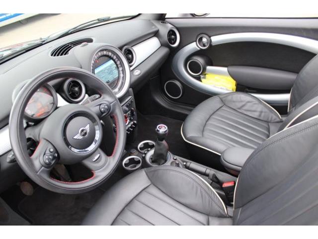 Left hand drive car MINI COOPER (01/03/2016) - 