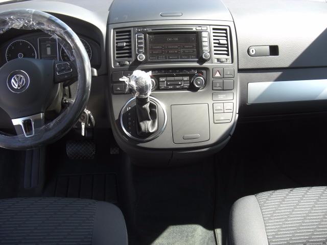 Left hand drive car VOLKSWAGEN MULTIVAN (01/07/2015) - 