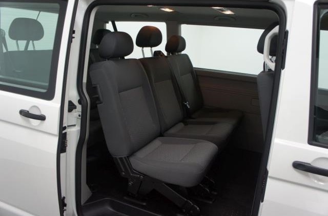 Left hand drive car VOLKSWAGEN CARAVELLE (01/09/2013) - 