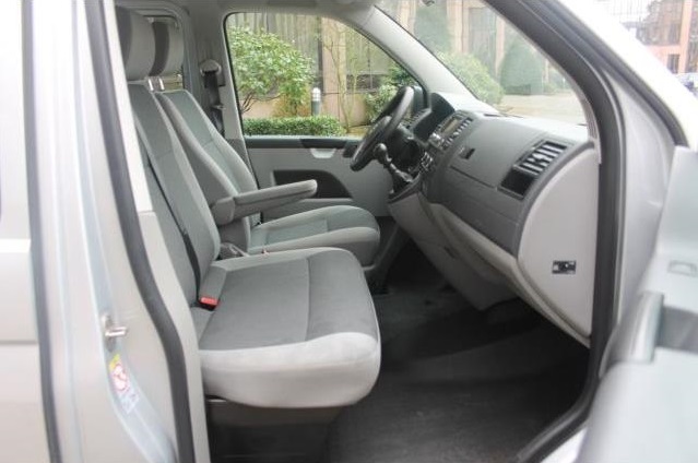 Left hand drive VOLKSWAGEN CARAVELLE T5 Caravelle Lang