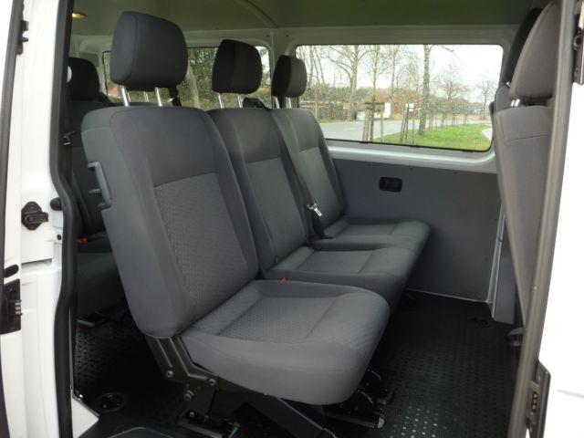 Left hand drive car VOLKSWAGEN CARAVELLE (01/01/2015) - 