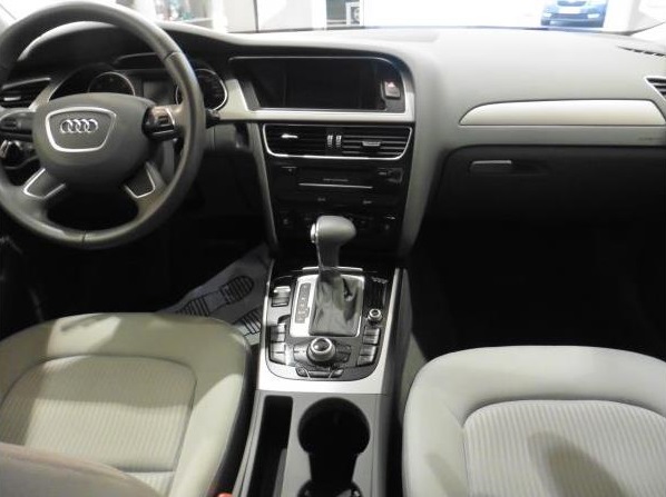 Left hand drive car AUDI A4 (01/03/2013) - 