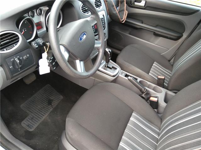 Left hand drive car FORD FOCUS (01/09/2010) - 