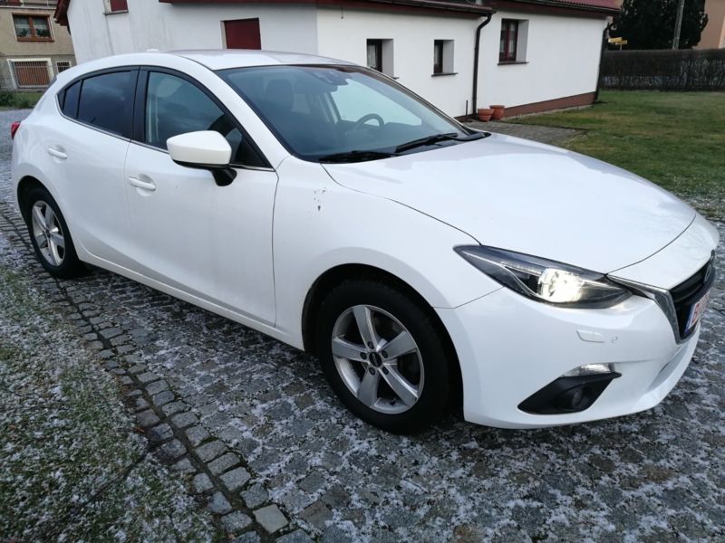 Left hand drive MAZDA 3 Lim. Center-Line