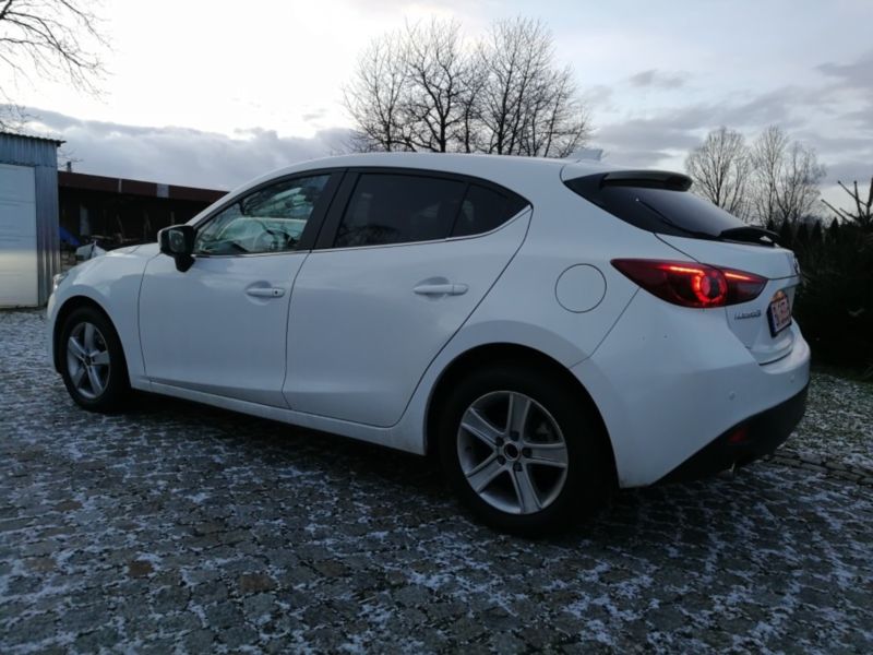 Left hand drive MAZDA 3 Lim. Center-Line