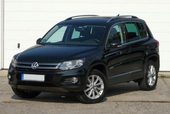 Left hand drive VOLKSWAGEN TIGUAN Track Style 4Motion