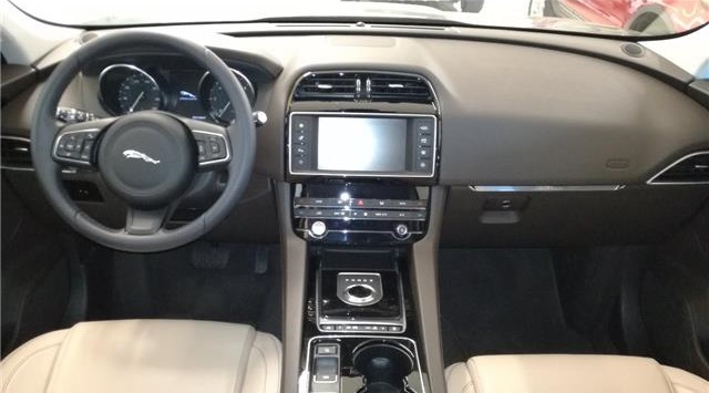 Left hand drive car JAGUAR F-PACE (01/05/2017) - 