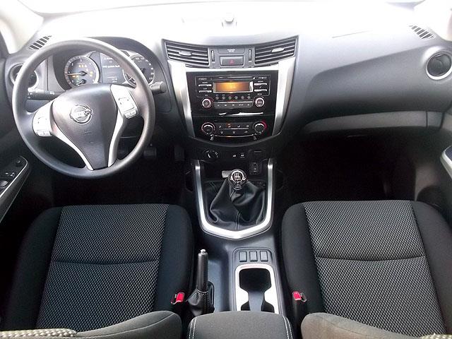 Left hand drive car NISSAN NAVARA (01/11/2017) - 