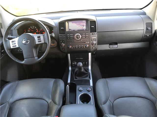 lhd car NISSAN PATHFINDER (01/10/2013) - 