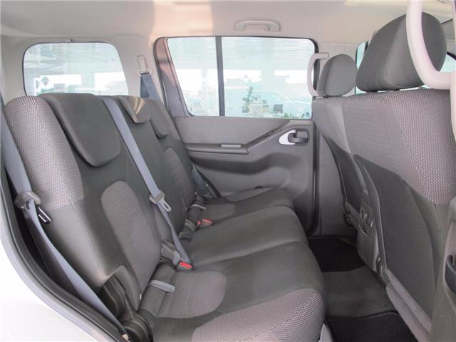 Left hand drive car NISSAN PATHFINDER (01/05/2014) - 