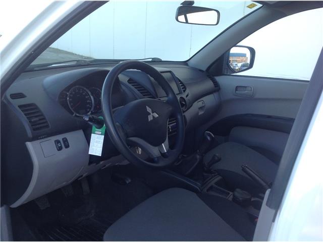 Left hand drive car MITSUBISHI L200 (01/06/2013) - 