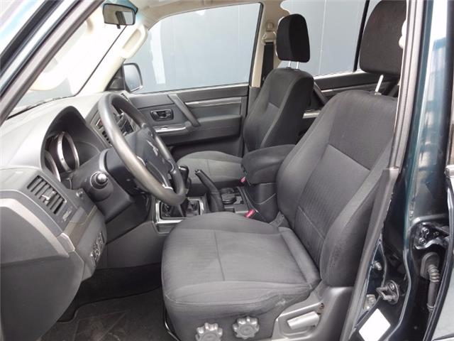 Left hand drive MITSUBISHI MONTERO 3.2DI-D Spirit Spanish Reg