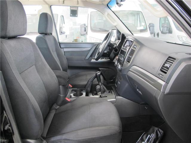 Left hand drive MITSUBISHI MONTERO 3.2DI-D Spirit Spanish Reg