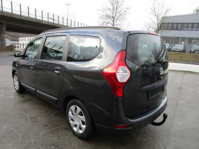 Left hand drive DACIA LODGY 1.6 SCe Navi 7 SEATS