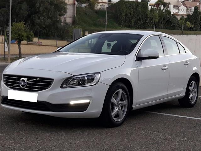 Left hand drive VOLVO S60 D2 Momentum 120