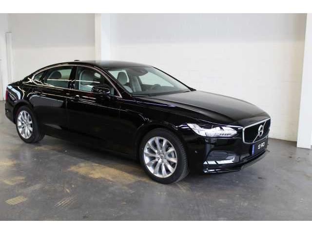 Left hand drive VOLVO S90 D4 AWD Momentum