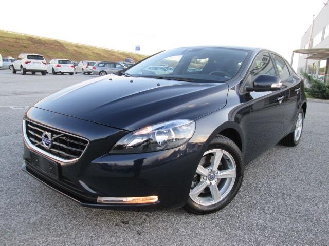 Left hand drive VOLVO V40 D2 Business