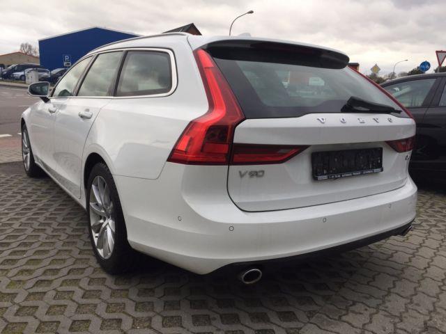 Left hand drive car VOLVO V90 (01/10/2016) - 