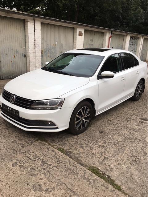 Left hand drive VOLKSWAGEN JETTA  2.0 TDI