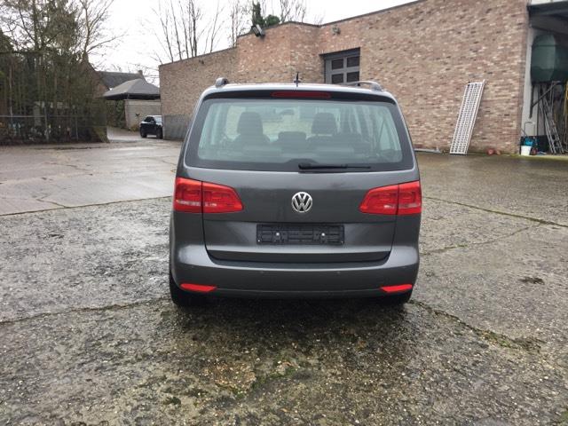 Left hand drive car VOLKSWAGEN TOURAN (01/01/2015) - 