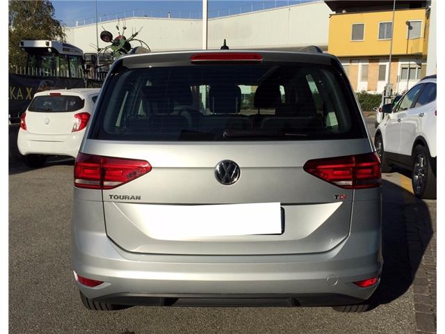 lhd car VOLKSWAGEN TOURAN (01/03/2017) - 