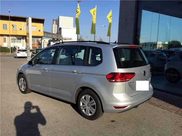 VOLKSWAGEN TOURAN (01/03/2017) - 