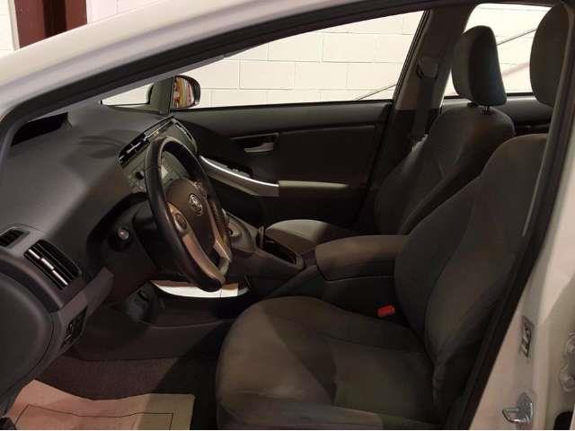 Left hand drive car TOYOTA PRIUS (01/05/2015) - 