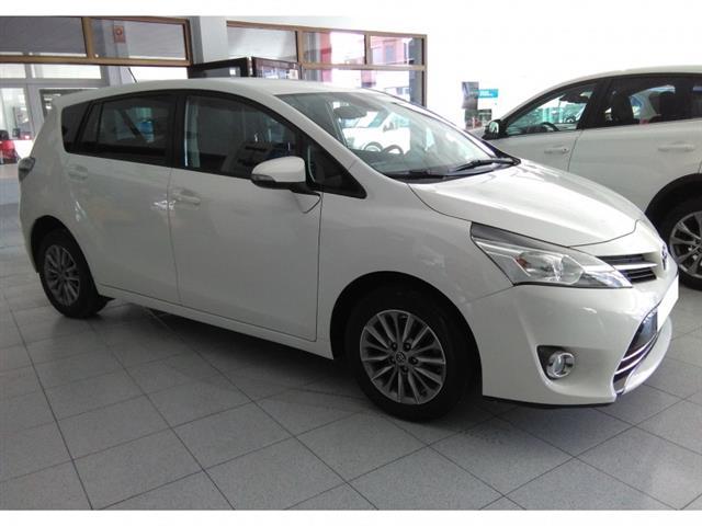 Left hand drive TOYOTA VERSO  Advance 7 seats