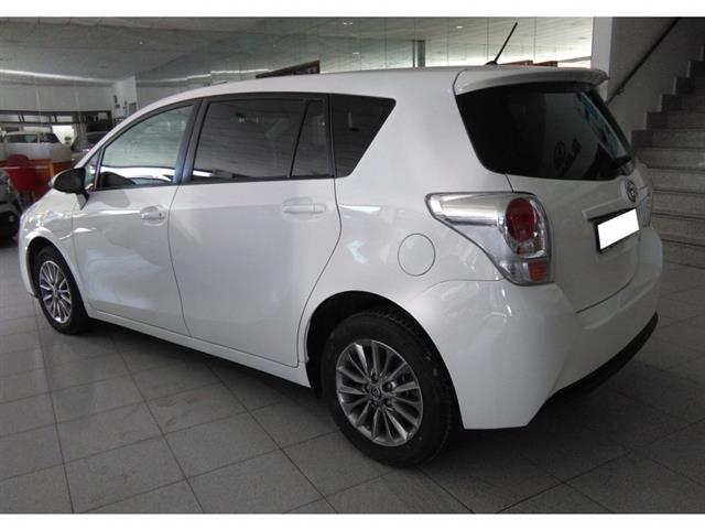 Left hand drive TOYOTA VERSO  Advance 7 seats