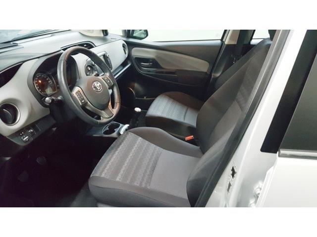 Left hand drive car TOYOTA YARIS (01/04/2016) - 