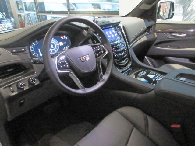 CADILLAC ESCALADE (01/02/2017) - 