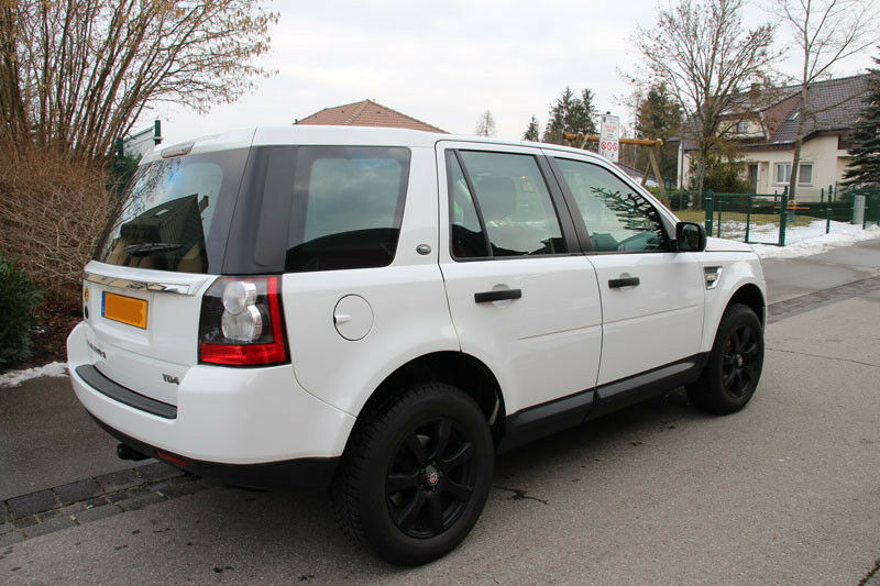 Left hand drive LANDROVER FREELANDER TD4 S