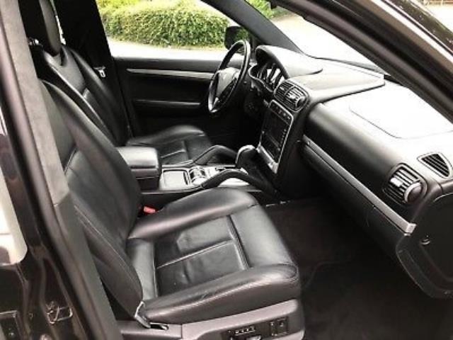 Left hand drive PORSCHE CAYENNE V8 S FRENCH REG