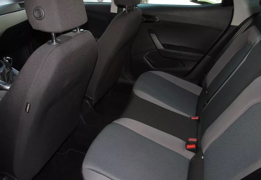 left hand drive SEAT ARONA (01/04/2018) -  