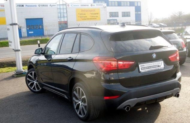 Left hand drive BMW X1 xDrive20i Sport Line Head-Up