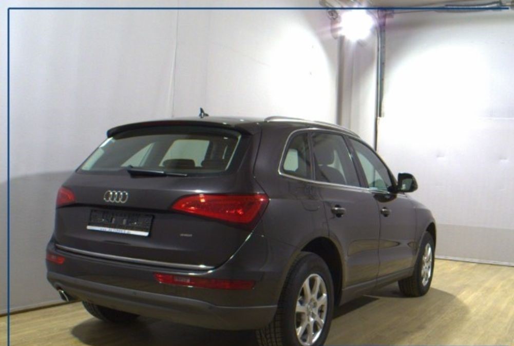 Left hand drive AUDI Q5  Quattro T-Leather Navigation